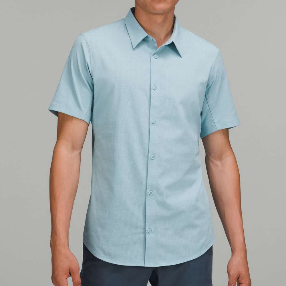 Lululemon Men’s Airing Short Sleeve Button Down